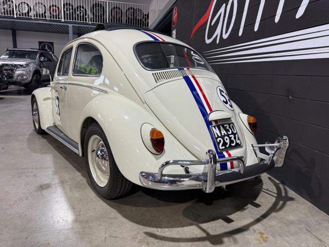 VOLKSWAGEN Maggiolino COMPLETAMENTE RESTAURATO