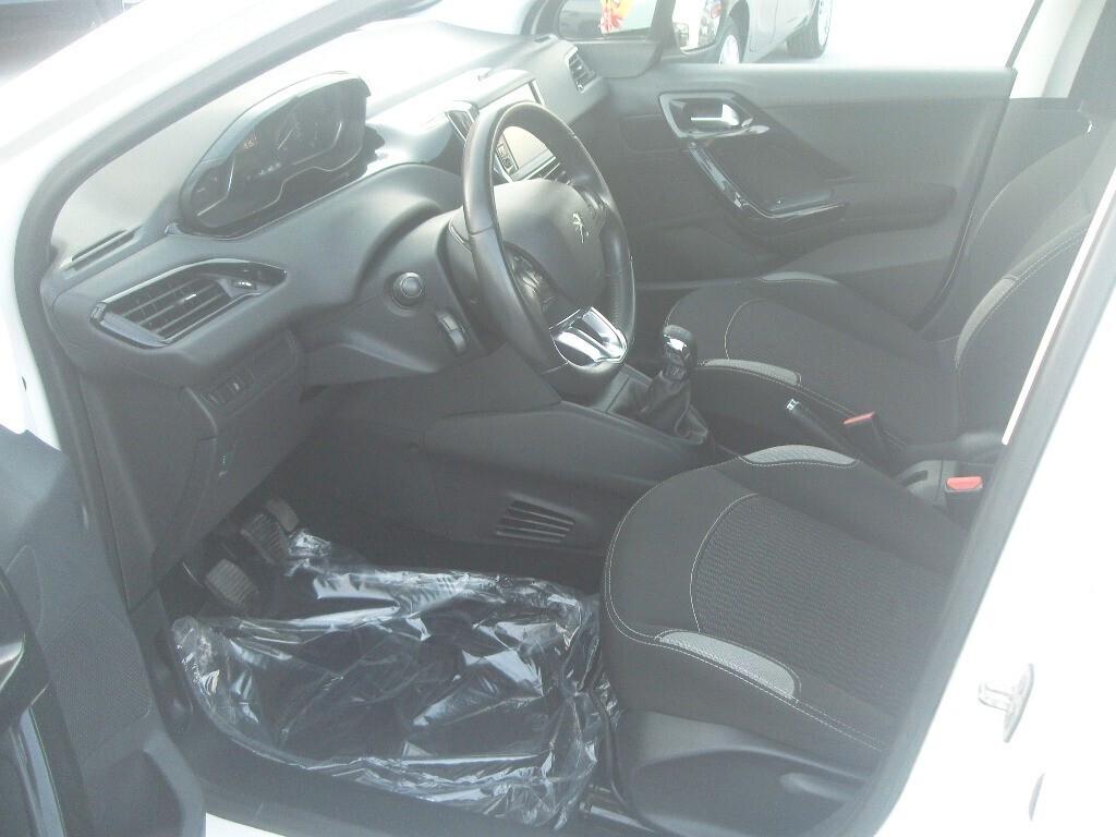 Peugeot 208 BlueHDi 75 5 porte Allure - 2015