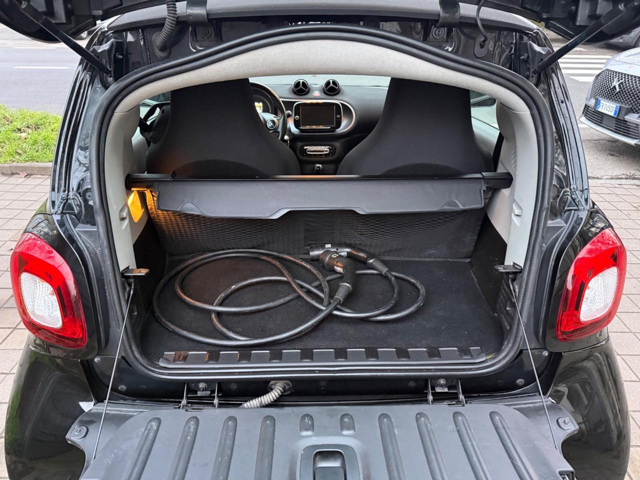 Smart ForTwo EQ Racingreen (22kW)