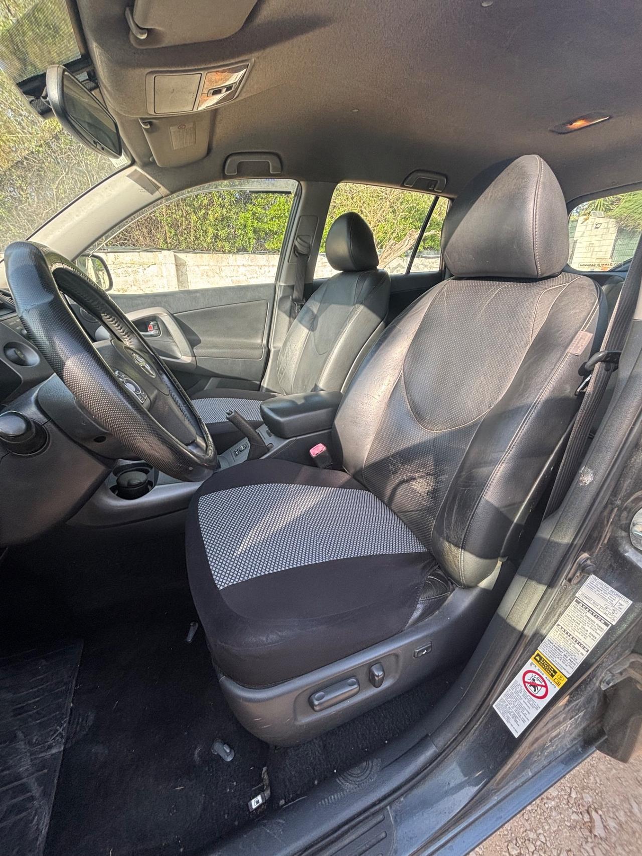Toyota RAV 4 RAV4 2.2 D-4D 136 CV DPF Luxury