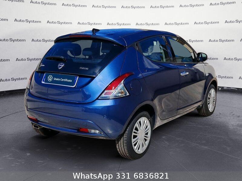 Lancia Ypsilon Ypsilon 1.0 firefly hybrid Gold s&s 70cv