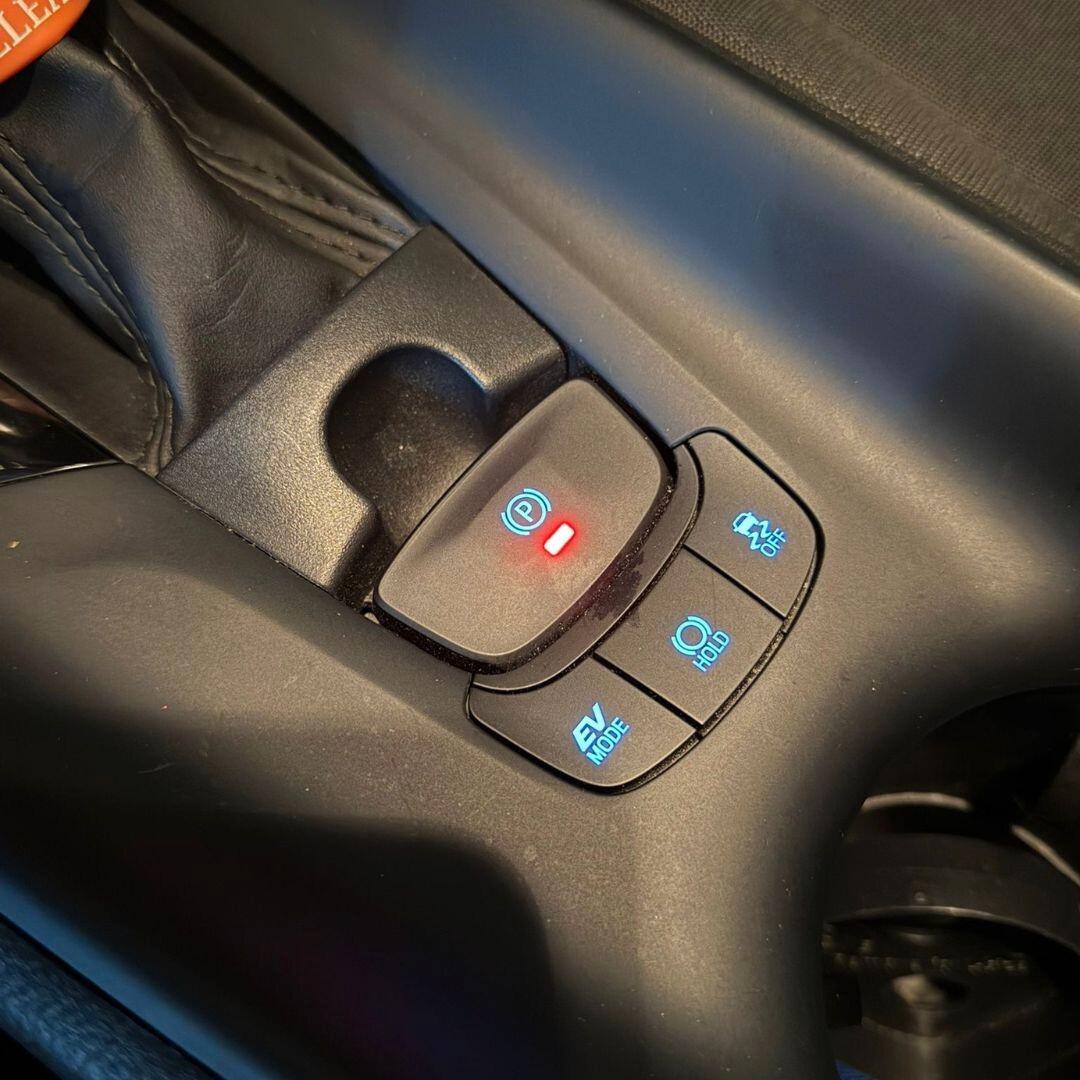 Toyota C-HR 1.8 Hybrid E-CVT Trend