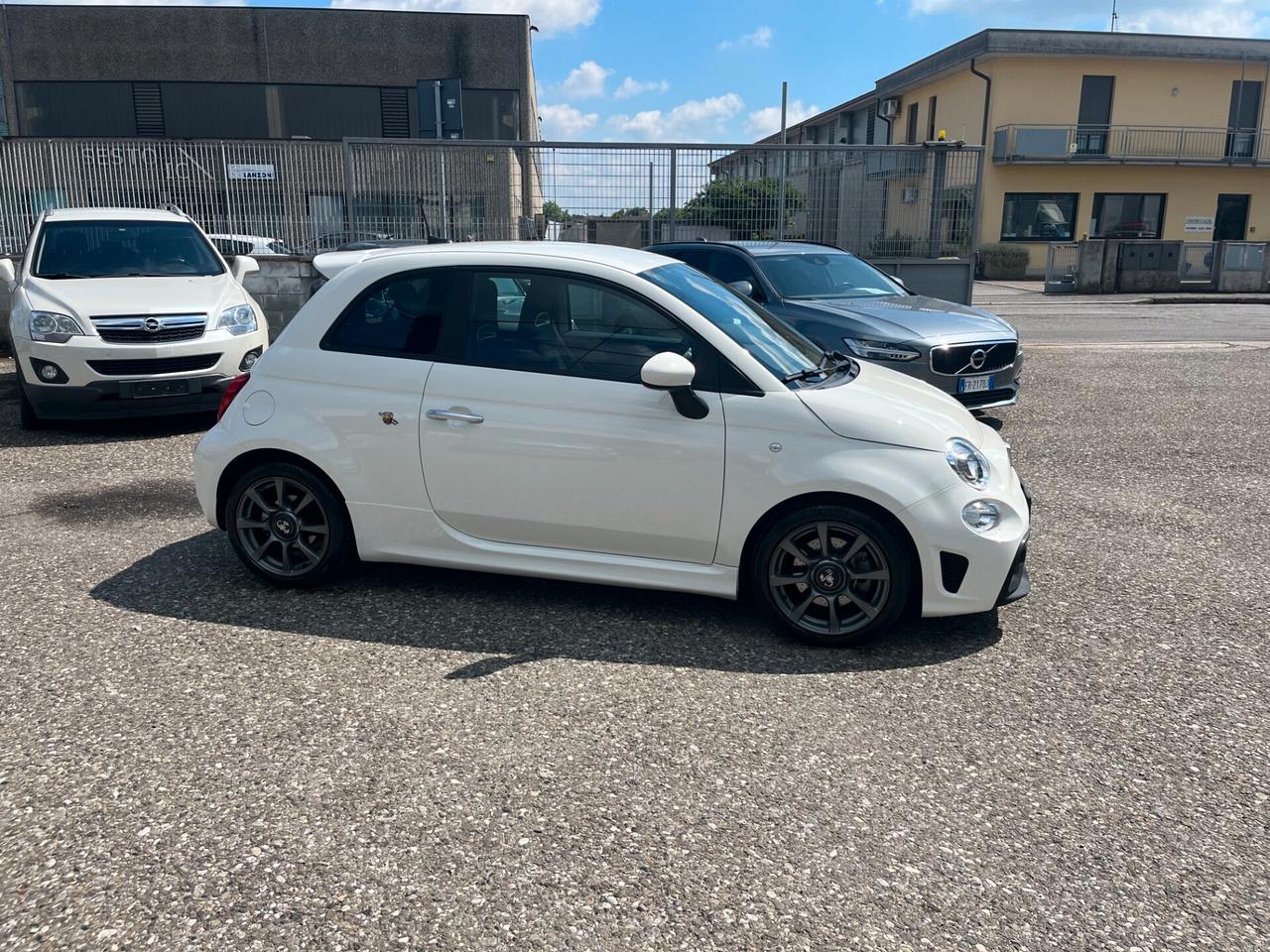 Abarth 595 1.4 Turbo T-Jet 165 CV