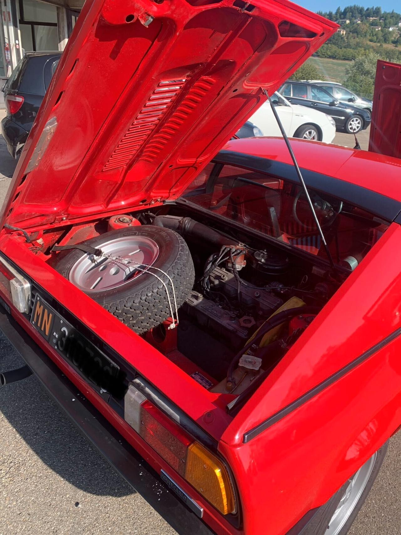 Lancia Beta Montecarlo, bella, sana , a posto di meccanica, 84000 km targhe originali, 1976 .