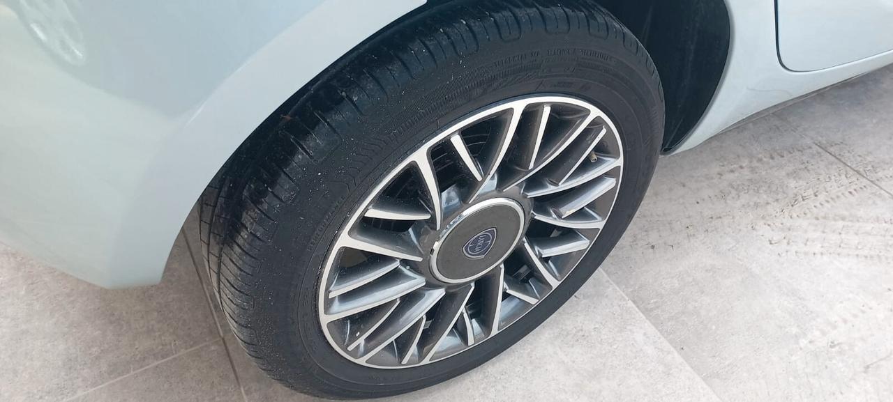 Lancia Ypsilon 1.0 FireFly 5 porte S&S Hybrid Gold Plus