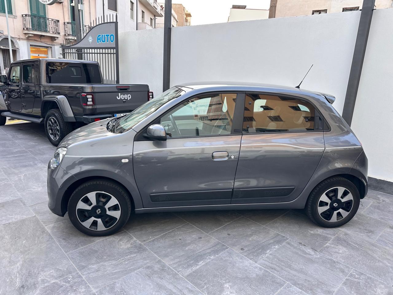Renault Twingo SCe EDC Lovely AUTOMATICO