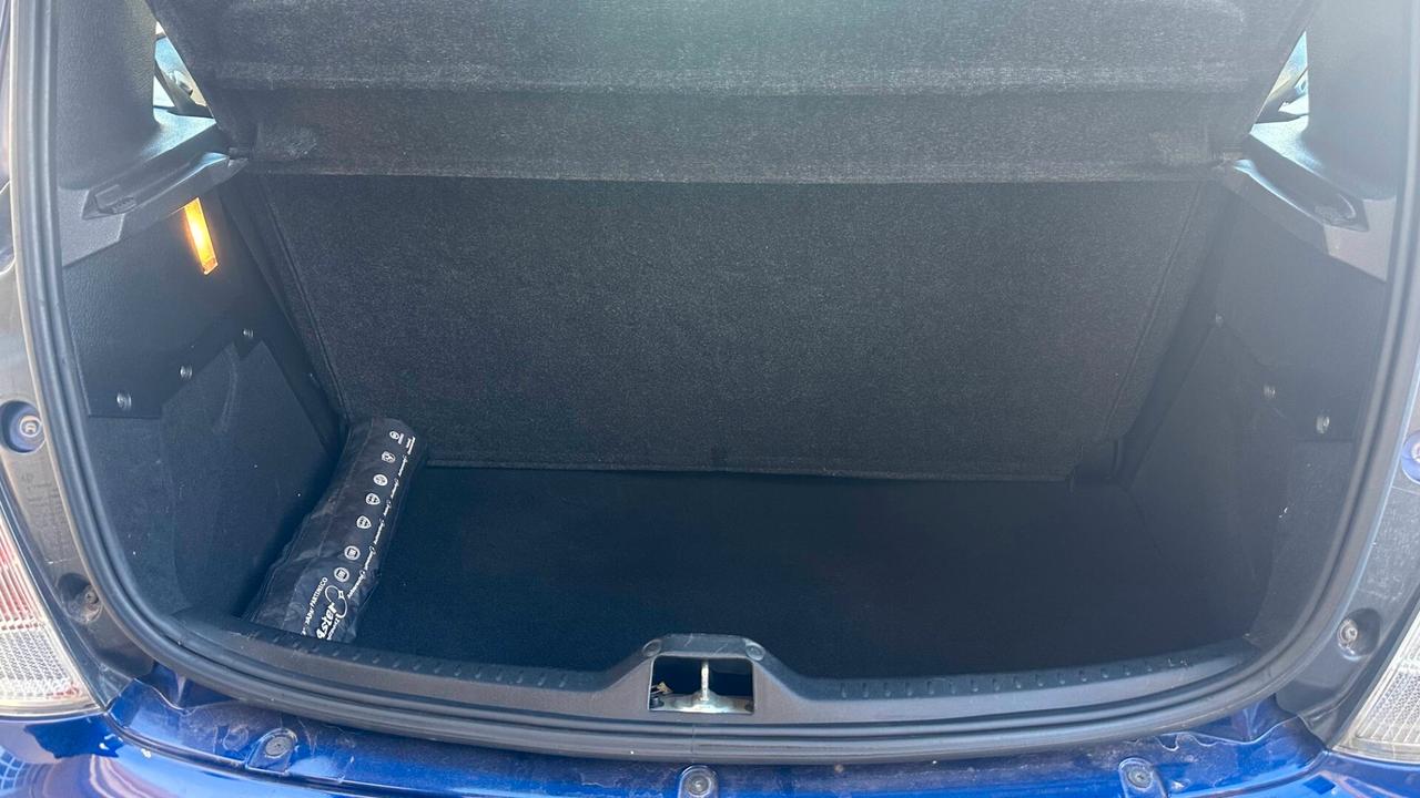 Lancia Ypsilon 1.2 New Oro