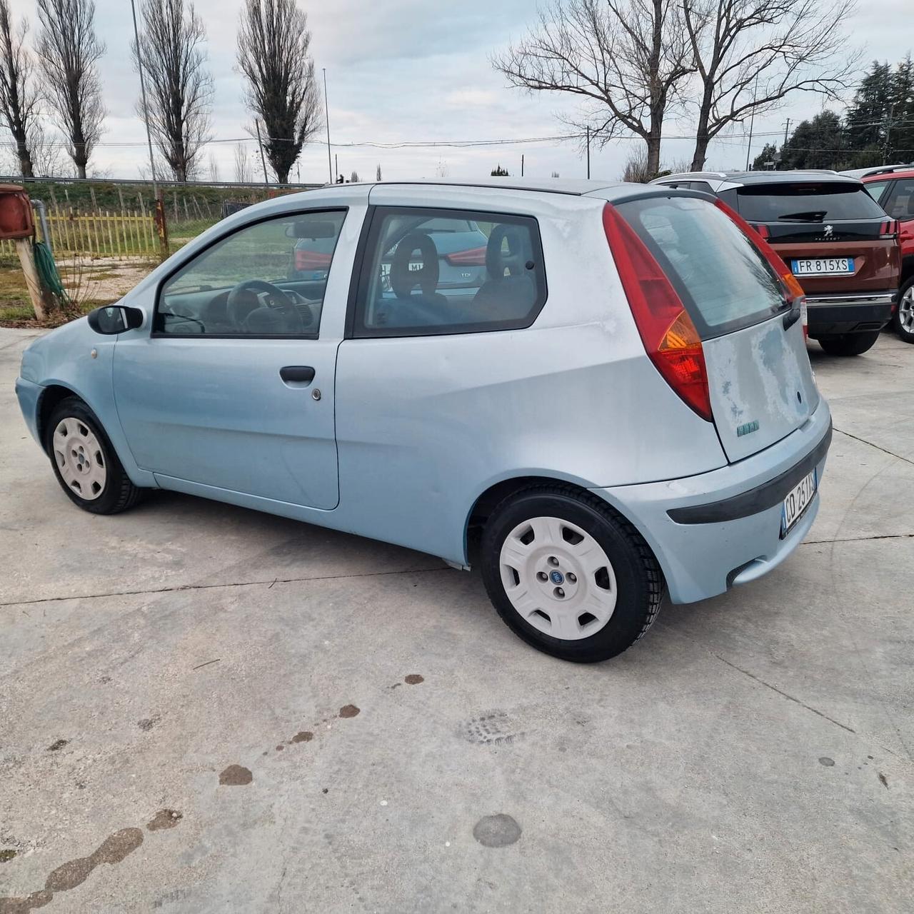 Fiat Punto 1.2i cat 3 porte ELX meccanicamente perfetta