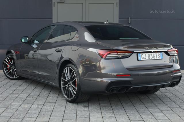 MASERATI Quattroporte V8 580 CV Trofeo