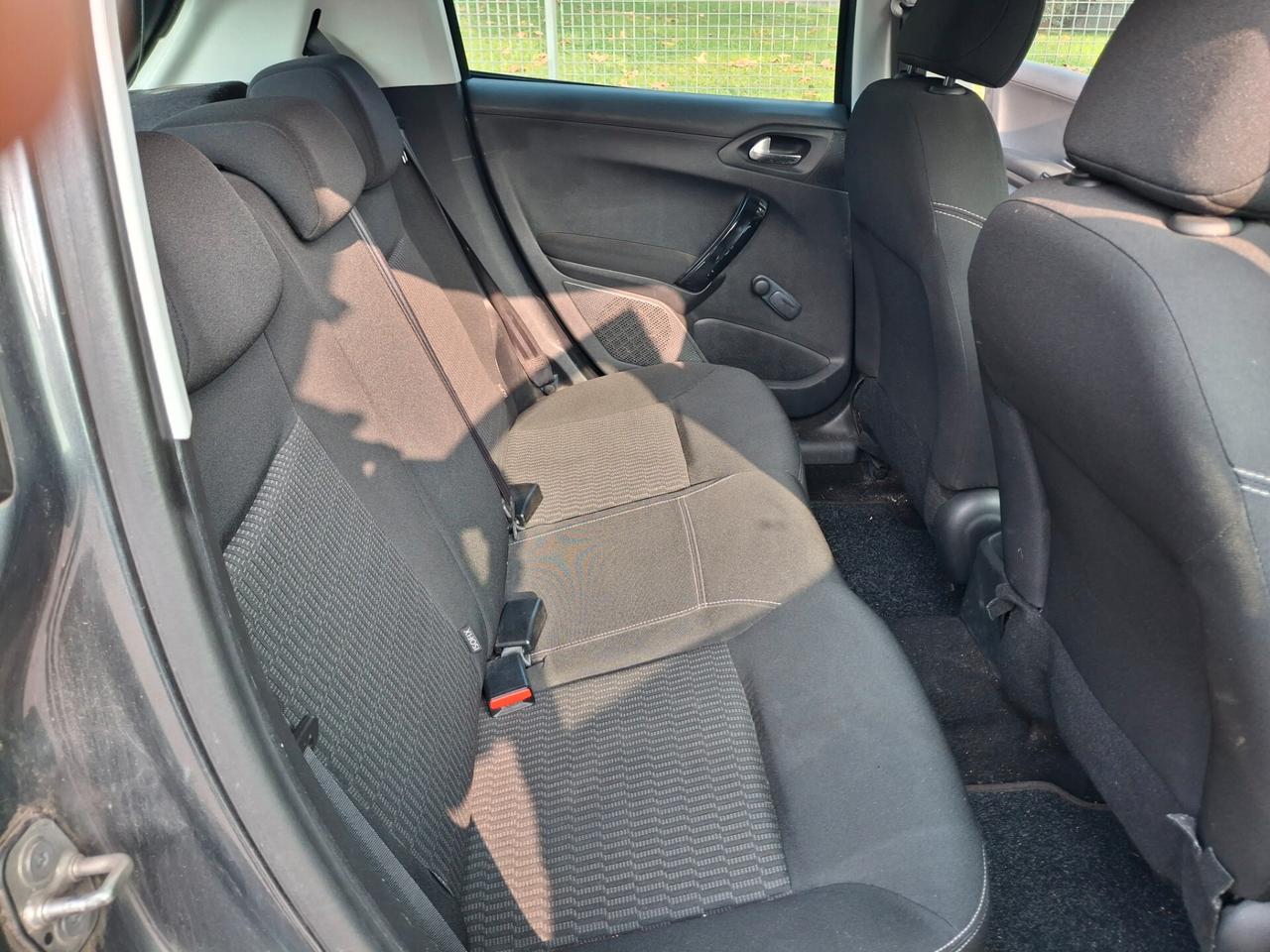 Peugeot 208 BlueHDi 75 5 porte Allure