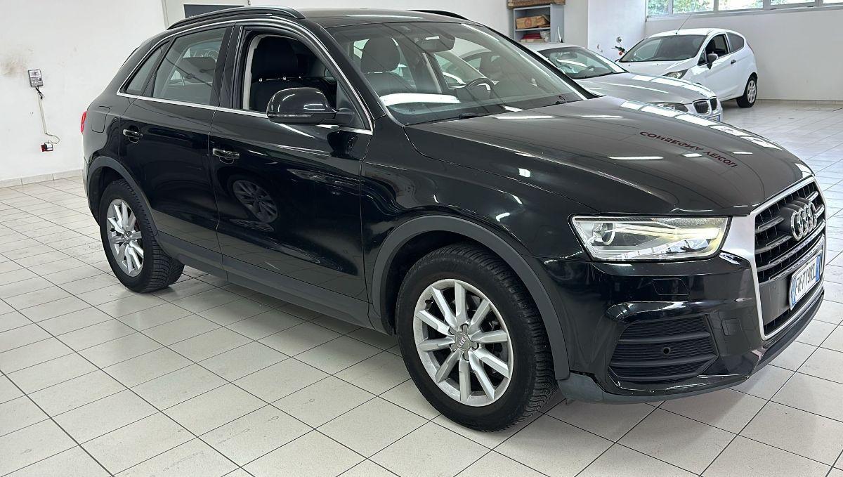 AUDI - Q3 - 2.0 TDI 150CV S tronic Business