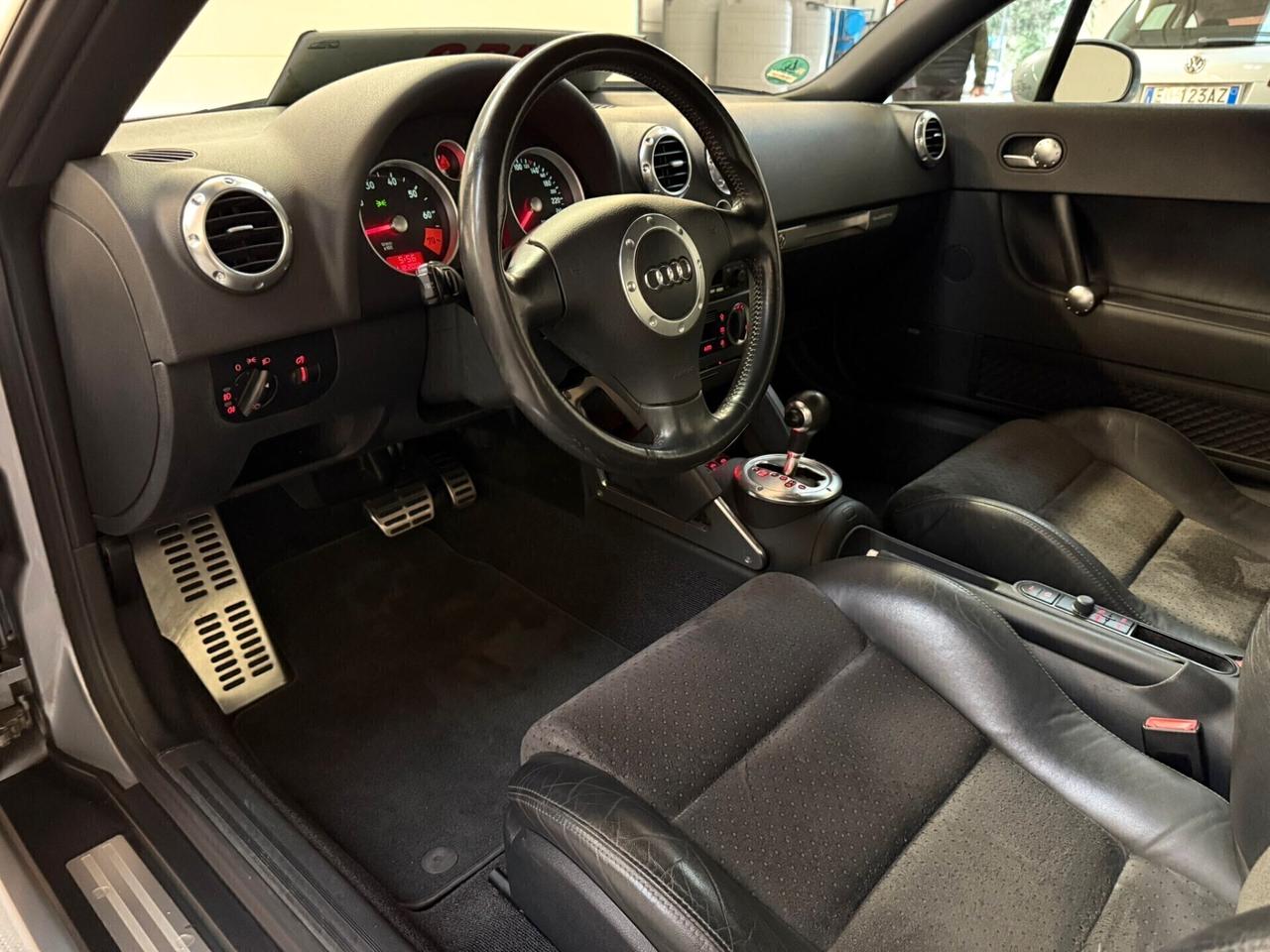 Audi TT Coupé 3.2 V6 cat quattro