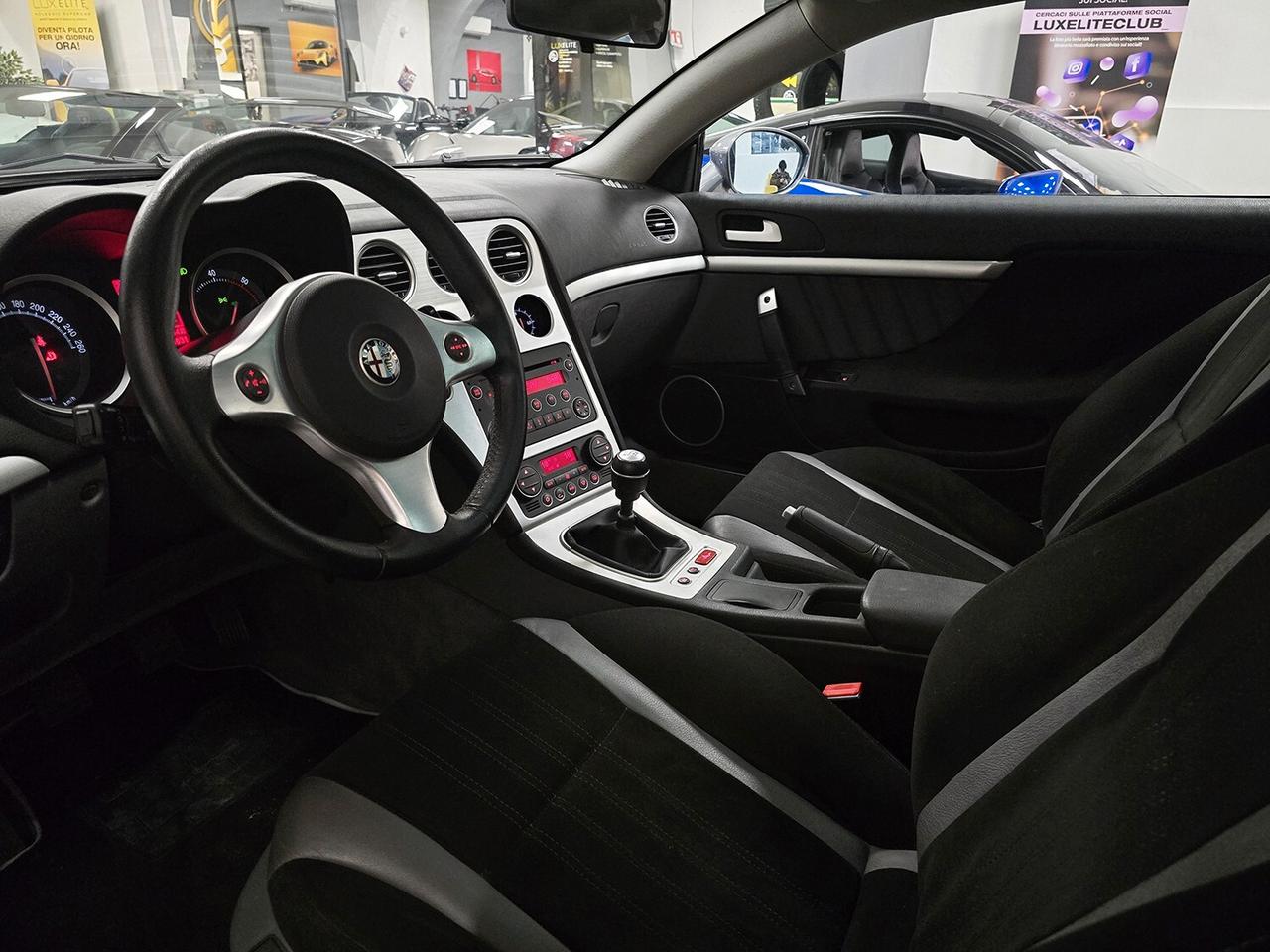 Alfa Romeo Brera 2.4 JTDM 200CV UN PROPRIETARIO_TETTO_ALCANTARA_TOP