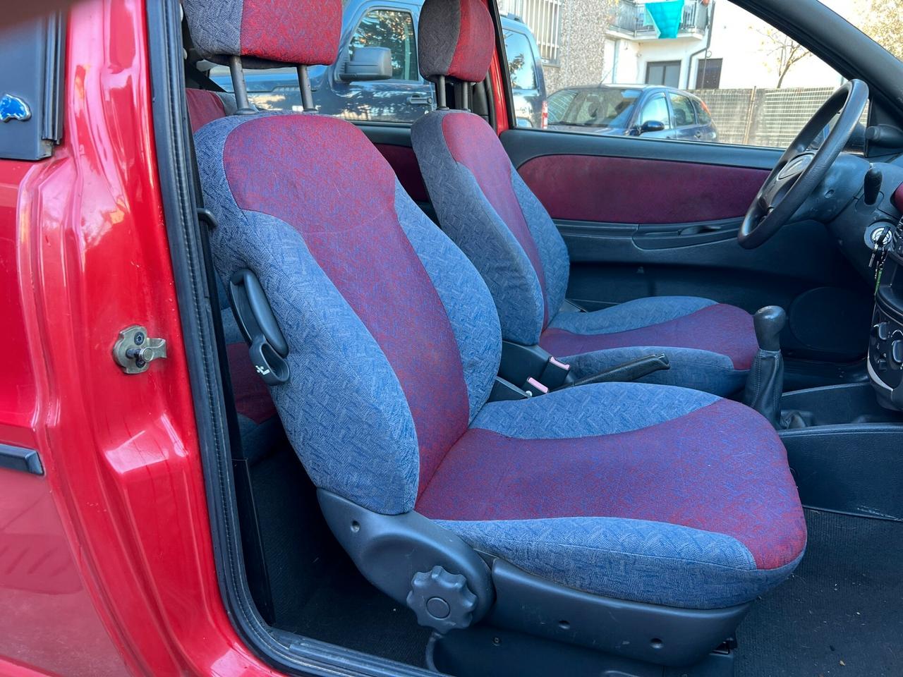 Lancia Y 1.1i cat Elefantino Blu adatta a neopatentati