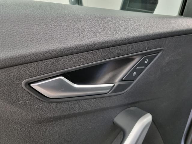 AUDI Q2 30 TDI Identity Black