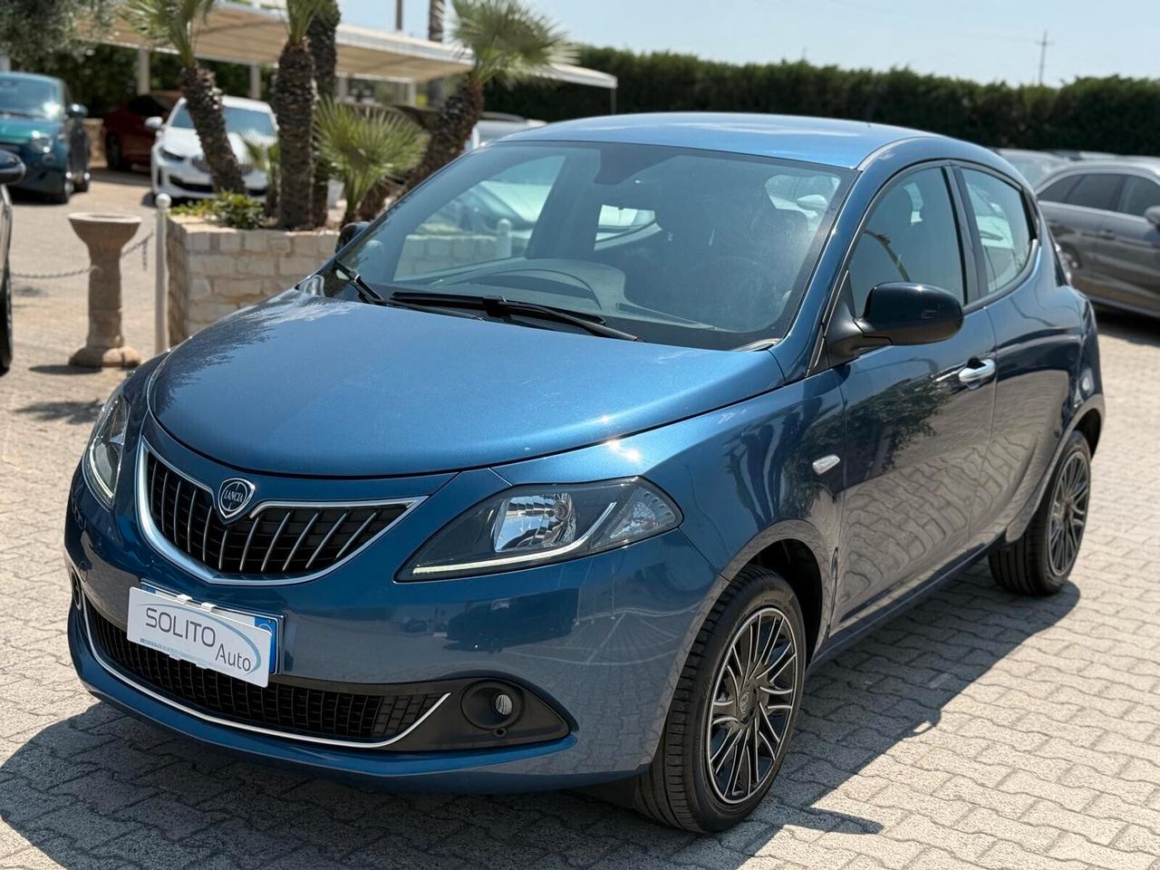 Ypsilon 1.0 5 porte S&S Hybrid Gold Blu Eleganza