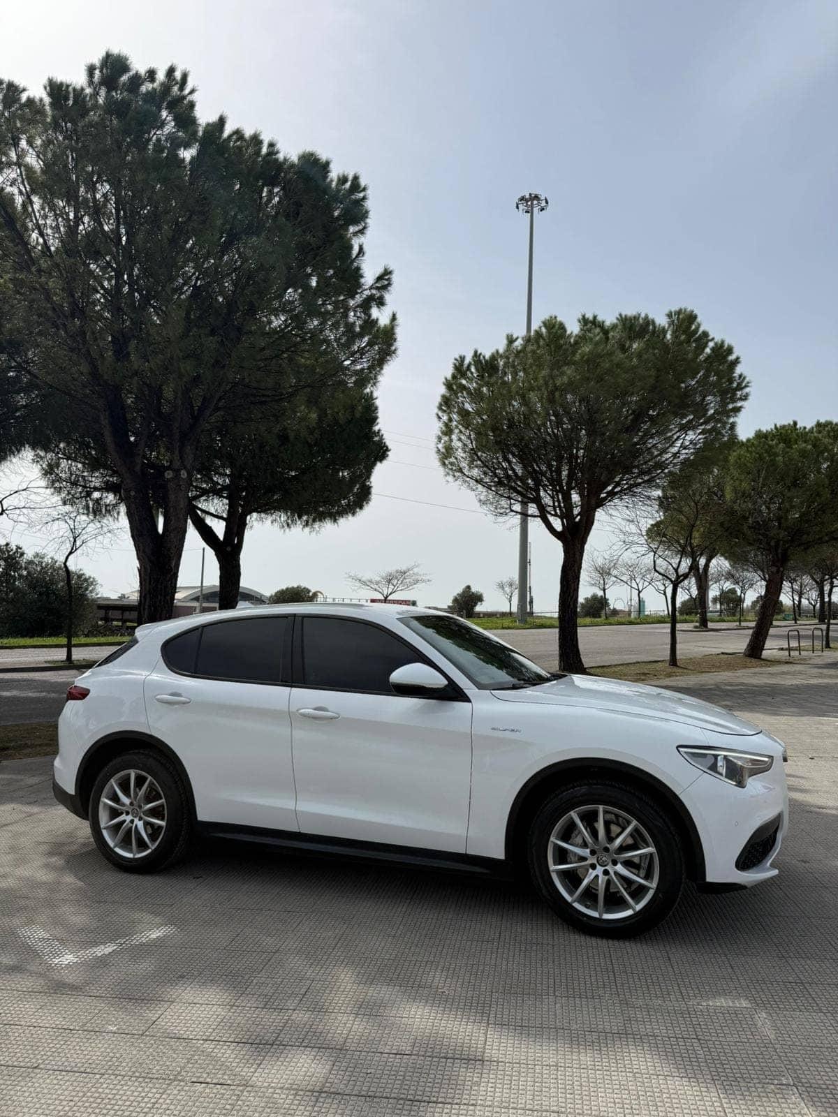 Alfa Romeo Stelvio 2.2