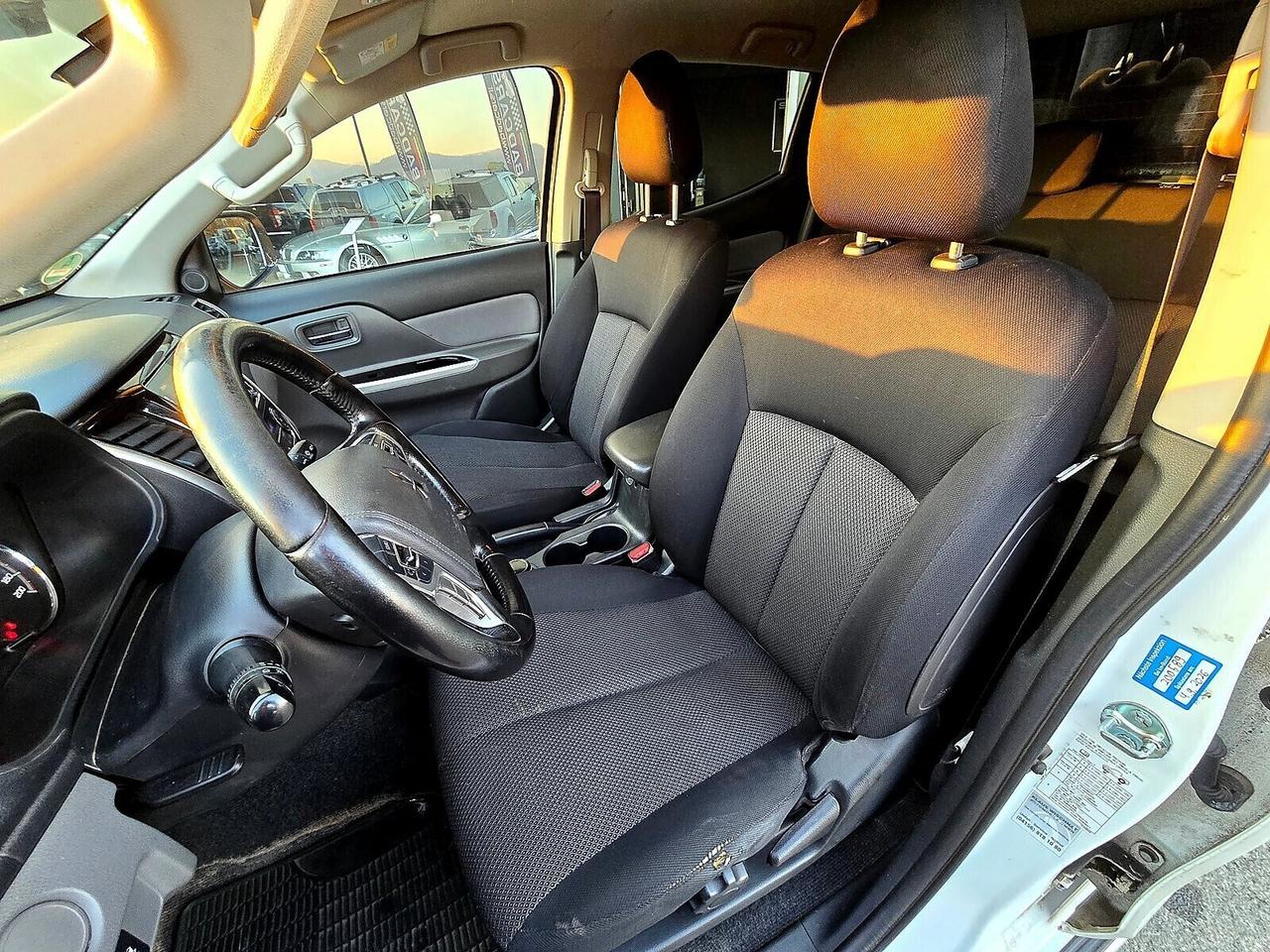 Mitsubishi L200 2.4 DI-D/181CV Intense