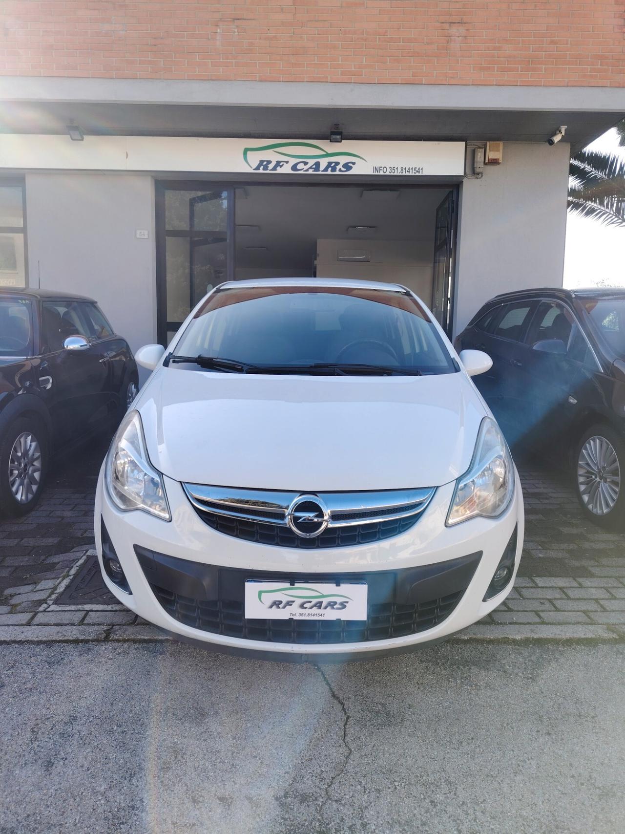Opel Corsa 1.2 5 porte Cosmo
