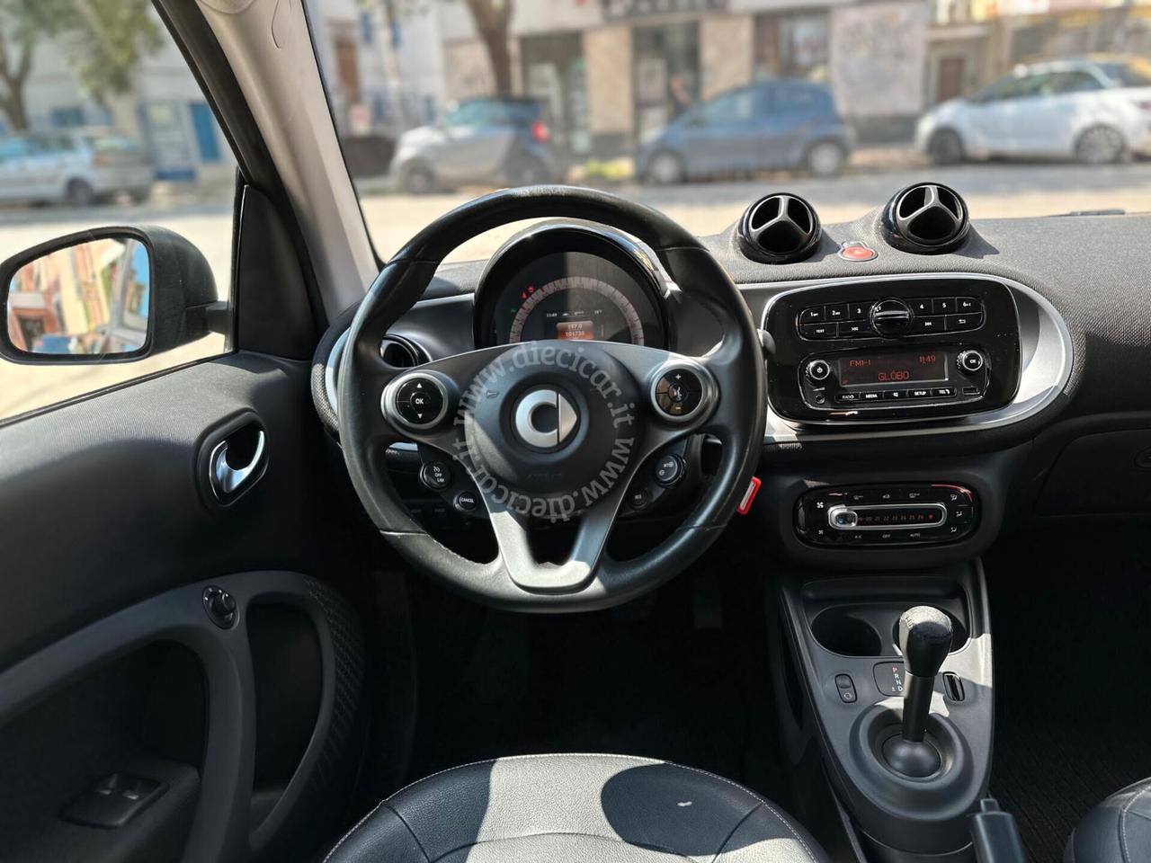 Smart ForTwo 70 1.0 twinamic Prime PELLE USB
