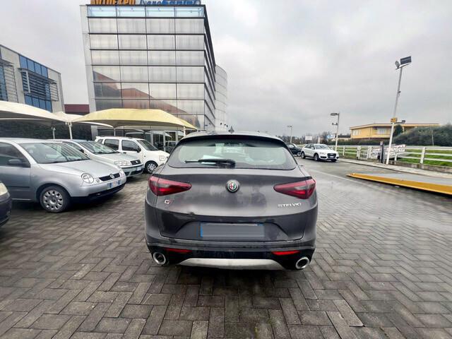 Alfa Romeo Stelvio 2.2 Turbodiesel 210 CV AT8 Q4 Business