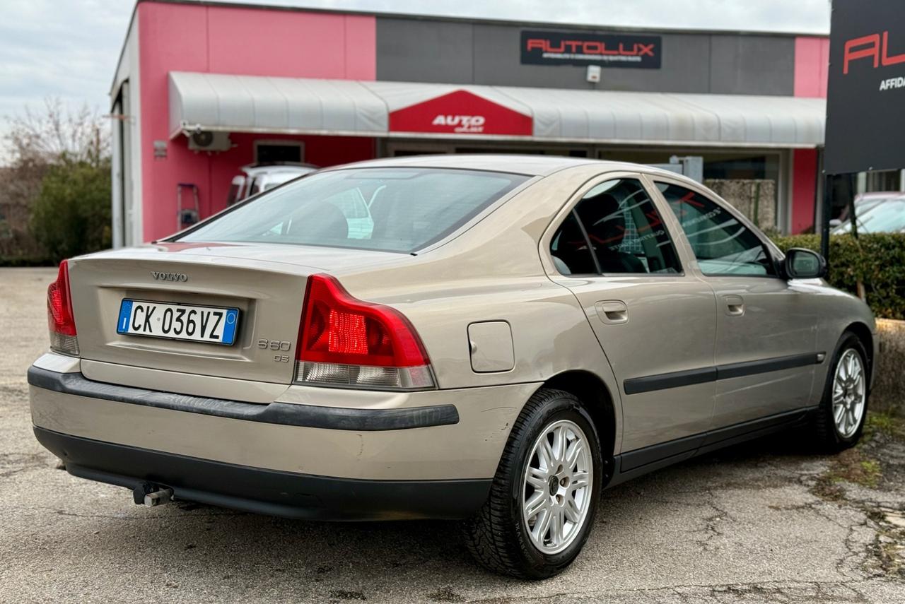 Volvo S60 2.4 D5 20V cat Optima GANCIO TRAINO