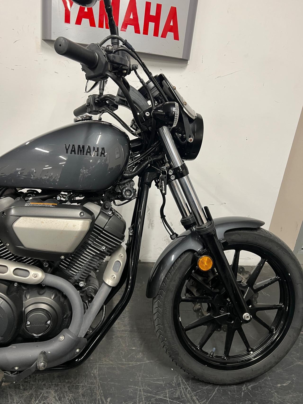 Yamaha XV 950