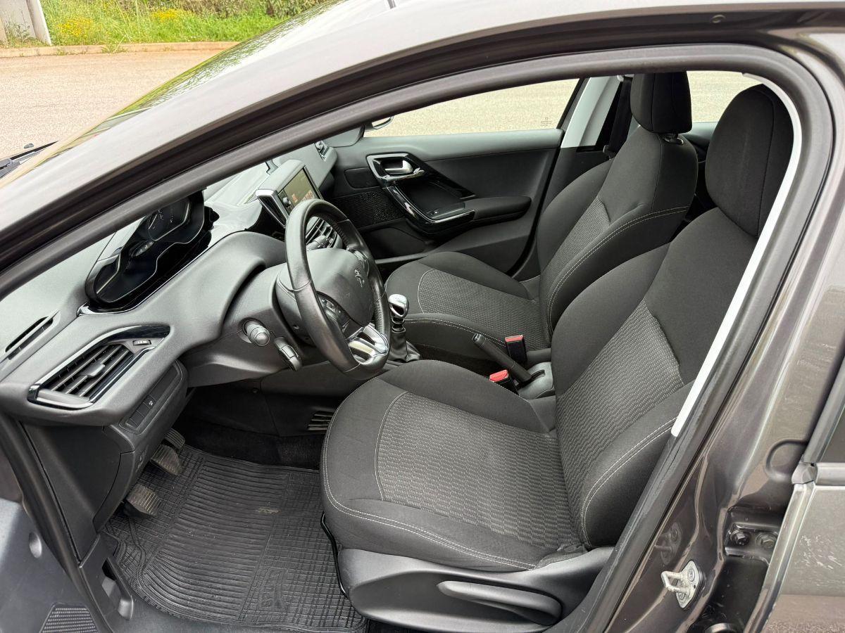 PEUGEOT - 208 - BlueHDi 100 S&S 5p. Active