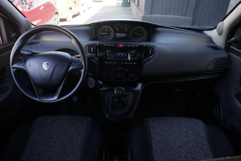 Lancia Ypsilon Lancia Ypsilon 1.0 FireFly 70cv S&S Hybrid SILVER Unicoproprietario