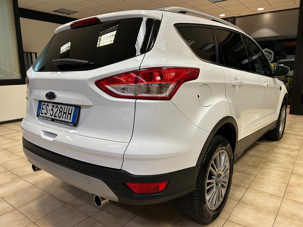 Ford Kuga 2.0 TDCI 140 CV 4WD Titanium
