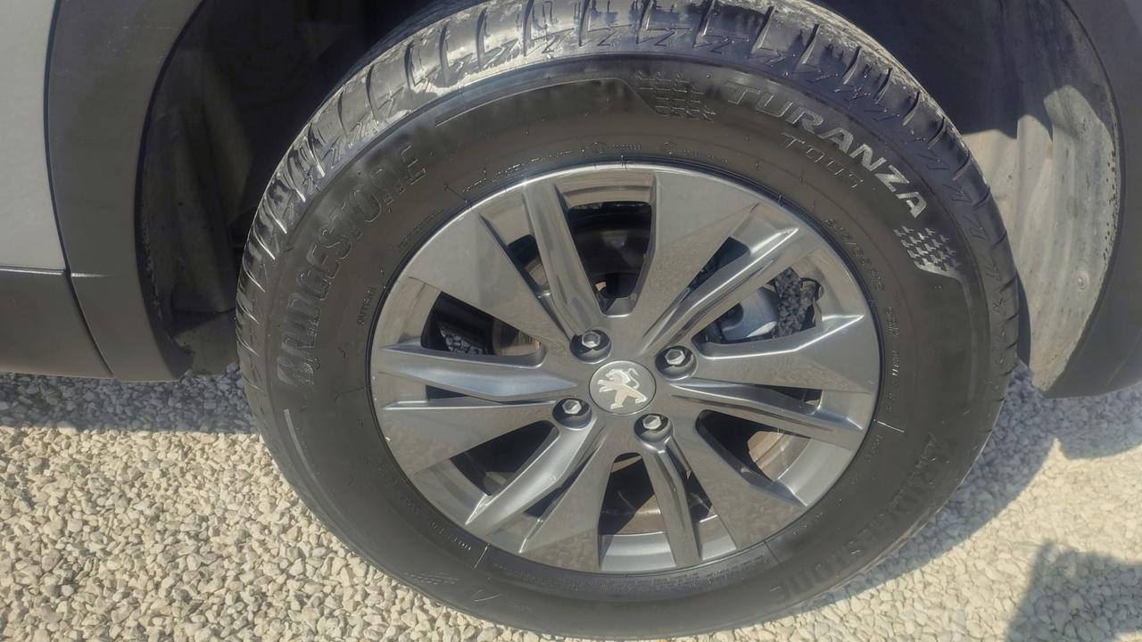 Peugeot 2008 PureTech 100 S&S Active