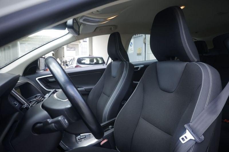 Volvo XC60 Volvo XC60 D5 AWD Geartronic Kinetic Unicoproprietario