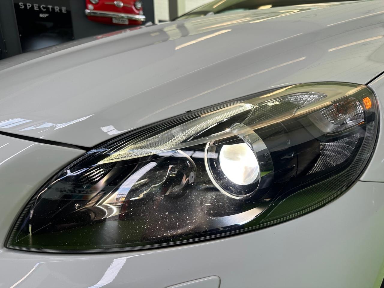 Volvo V40 2.0 D4 Geartronic R-design 177cv