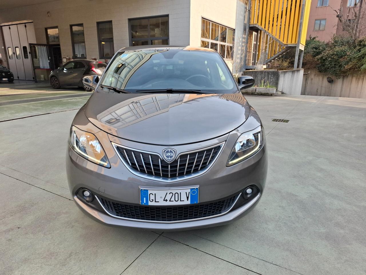 Lancia Ypsilon 1.0 FireFly 5 porte S&S Hybryd Gold