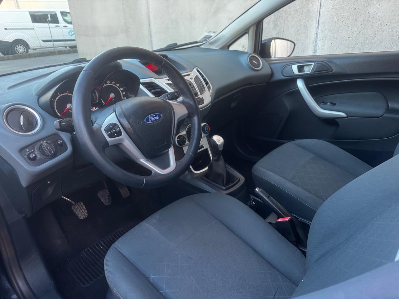 Ford Fiesta 1.2 TITANIUM UNIPRO OK NEOP