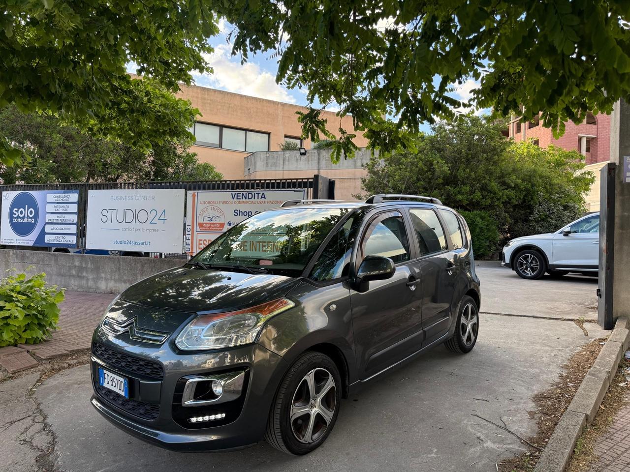 Citroen C3 Picasso Km.86.000! GANCIO TRAINO