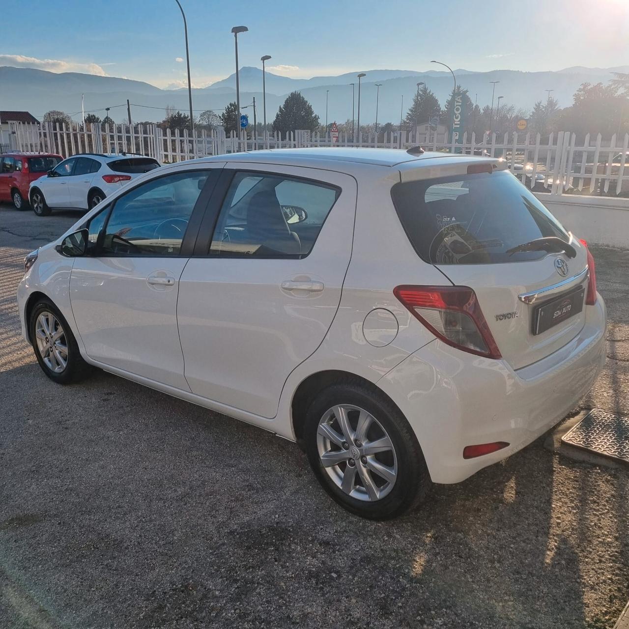 Toyota Yaris 1.0 5 porte Active