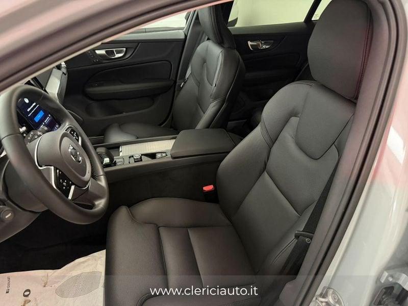 Volvo V60 B3 automatico Plus Dark