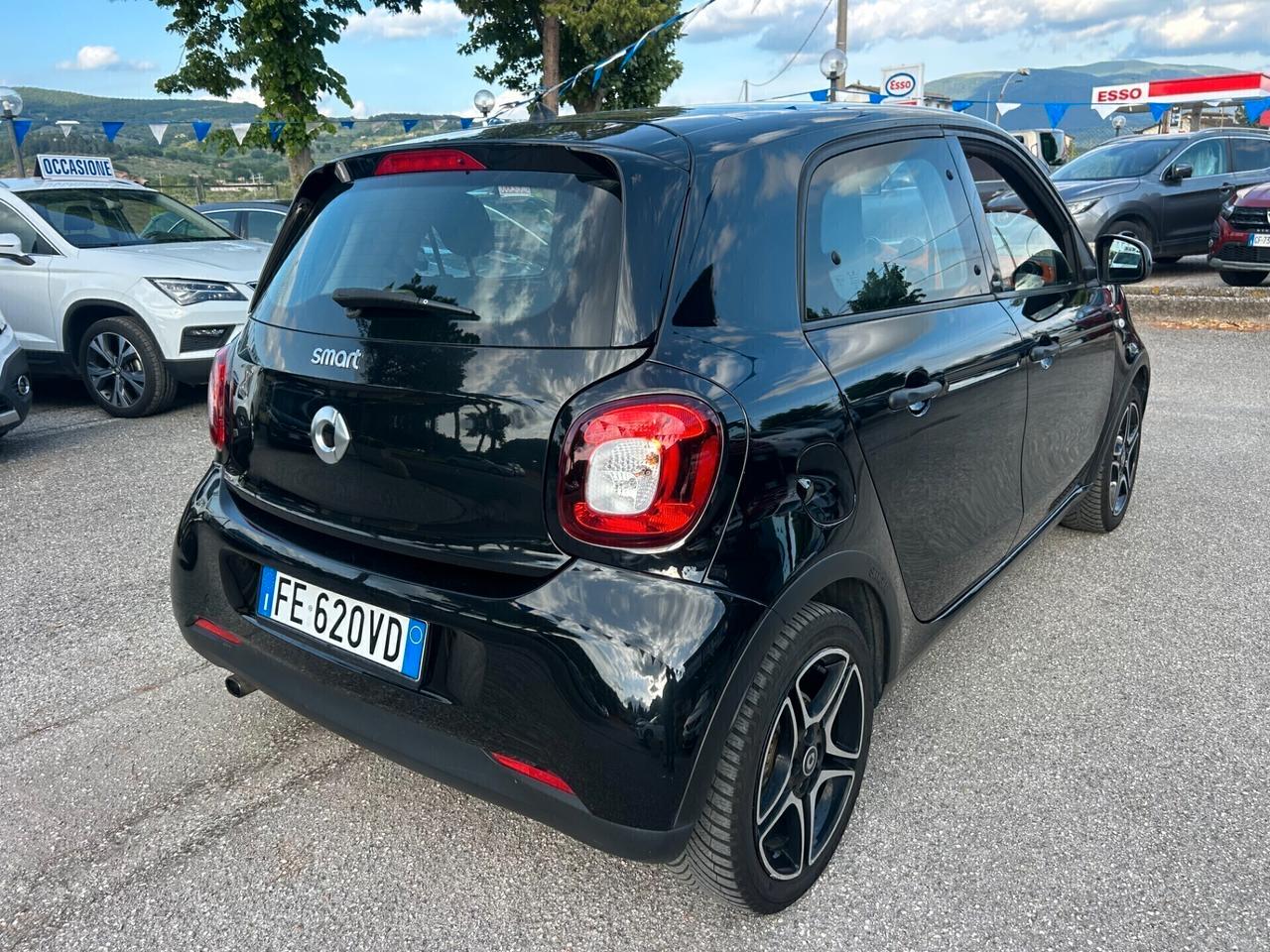 " UNA CHICCA " Smart ForFour 70 1.0 twinamic Passion