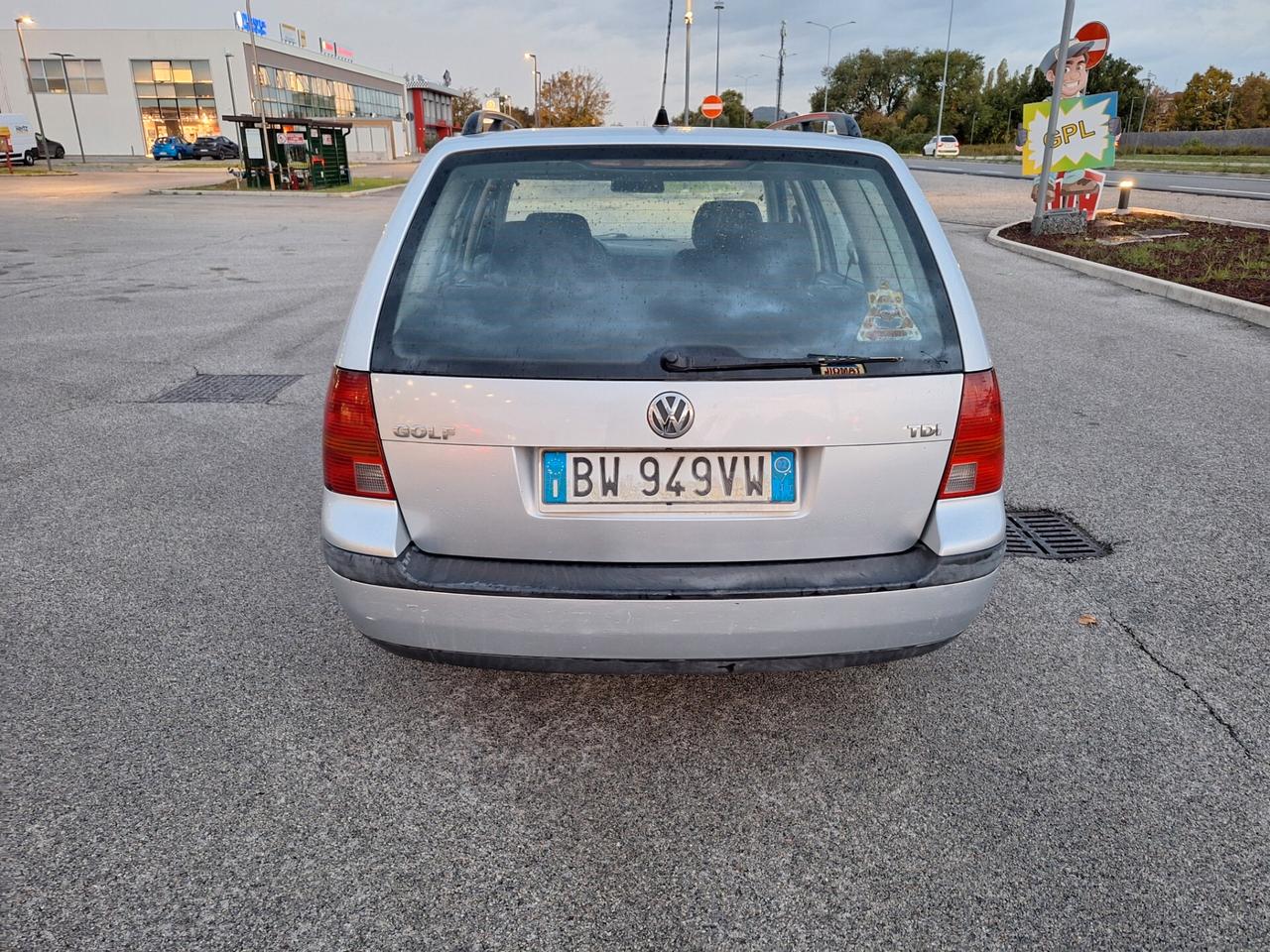 Volkswagen Golf 1.9 TDI/110 CV cat Variant C.line NEOPATENTATI