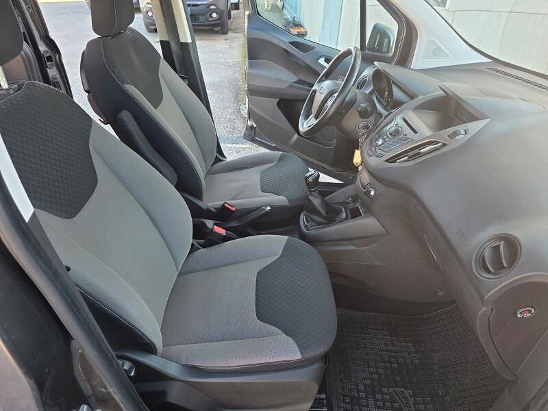 Ford Tourneo Courier 1.5 TDCI 95 CV