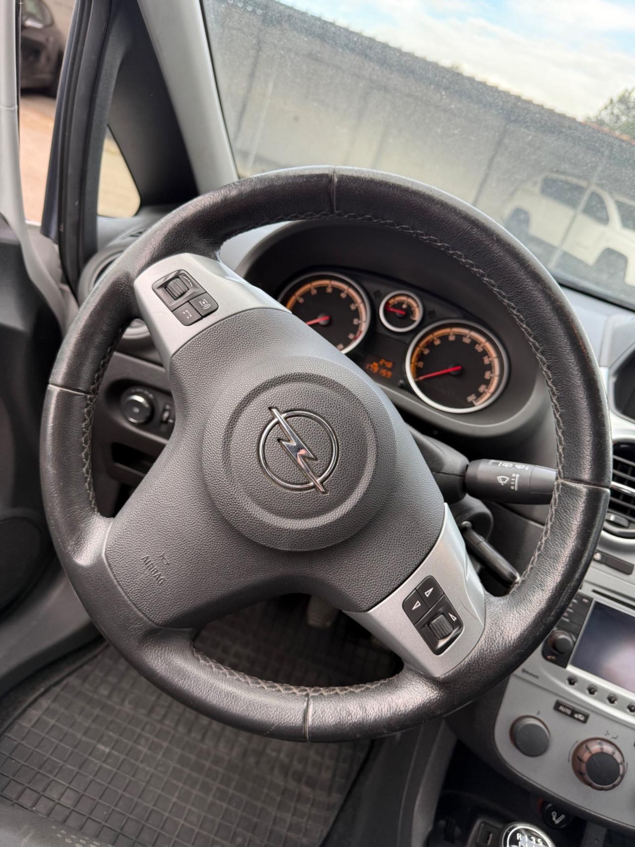 Opel Corsa 1.2 Versione Unica