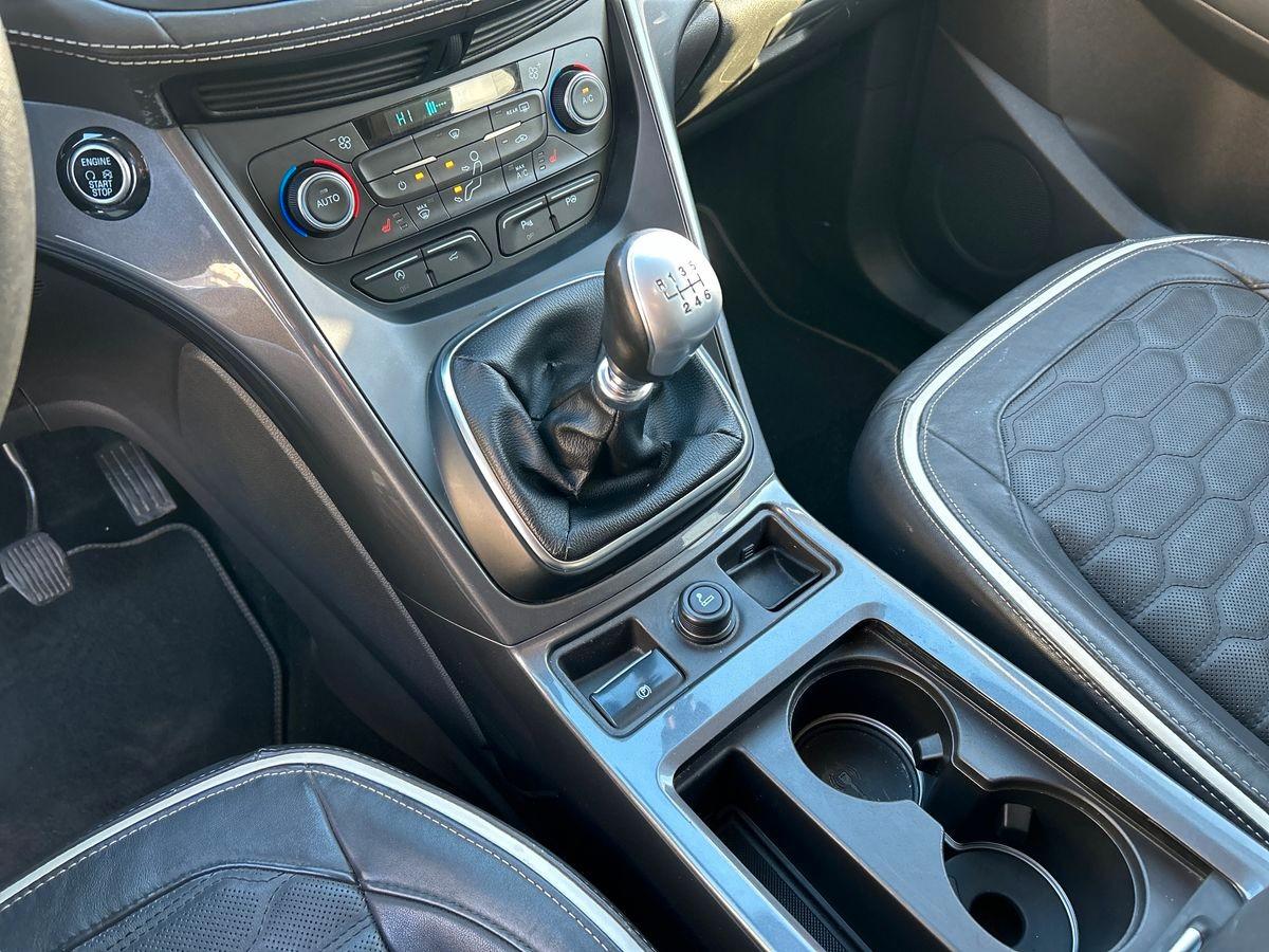 FORD Kuga II 2017 - Kuga 2.0 tdci Vignale s&s 2wd 150cv