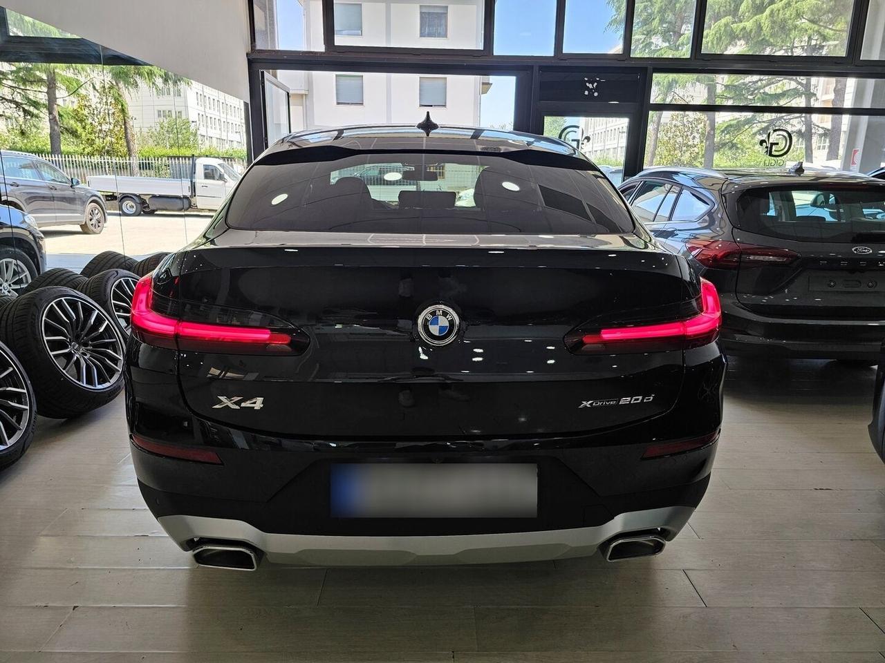 BMW X4 Xdrive 20d mhev Tetto cam Nav PDC Full LED