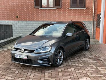Volkswagen Golf 1.5 TSI CV DSG 5p R LINE