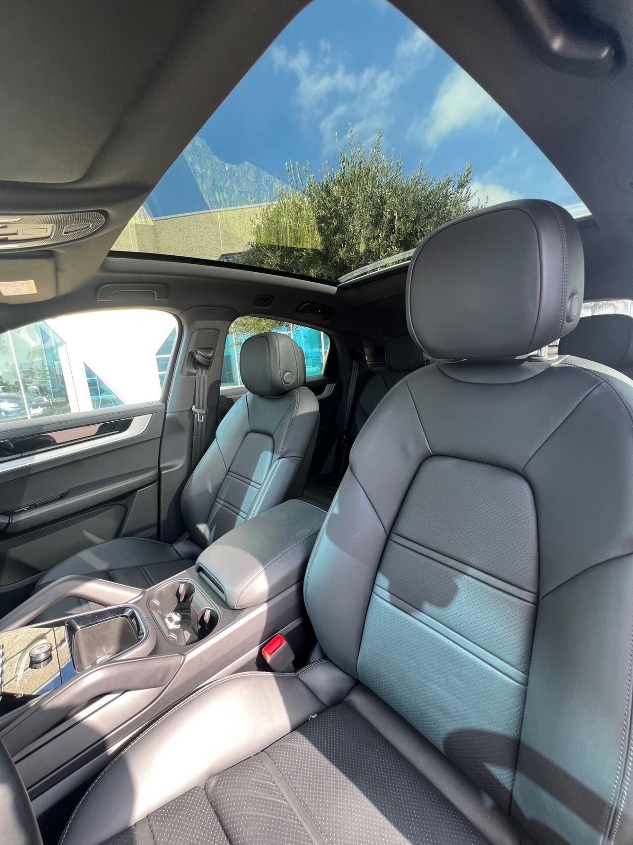 Porsche Cayenne Coupé 4.0 V8 S possibilità noleggio no scoring