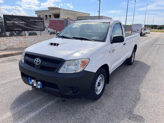TOYOTA Hilux 2.5 D-4D 4X2 Pick-up 2 POSTI