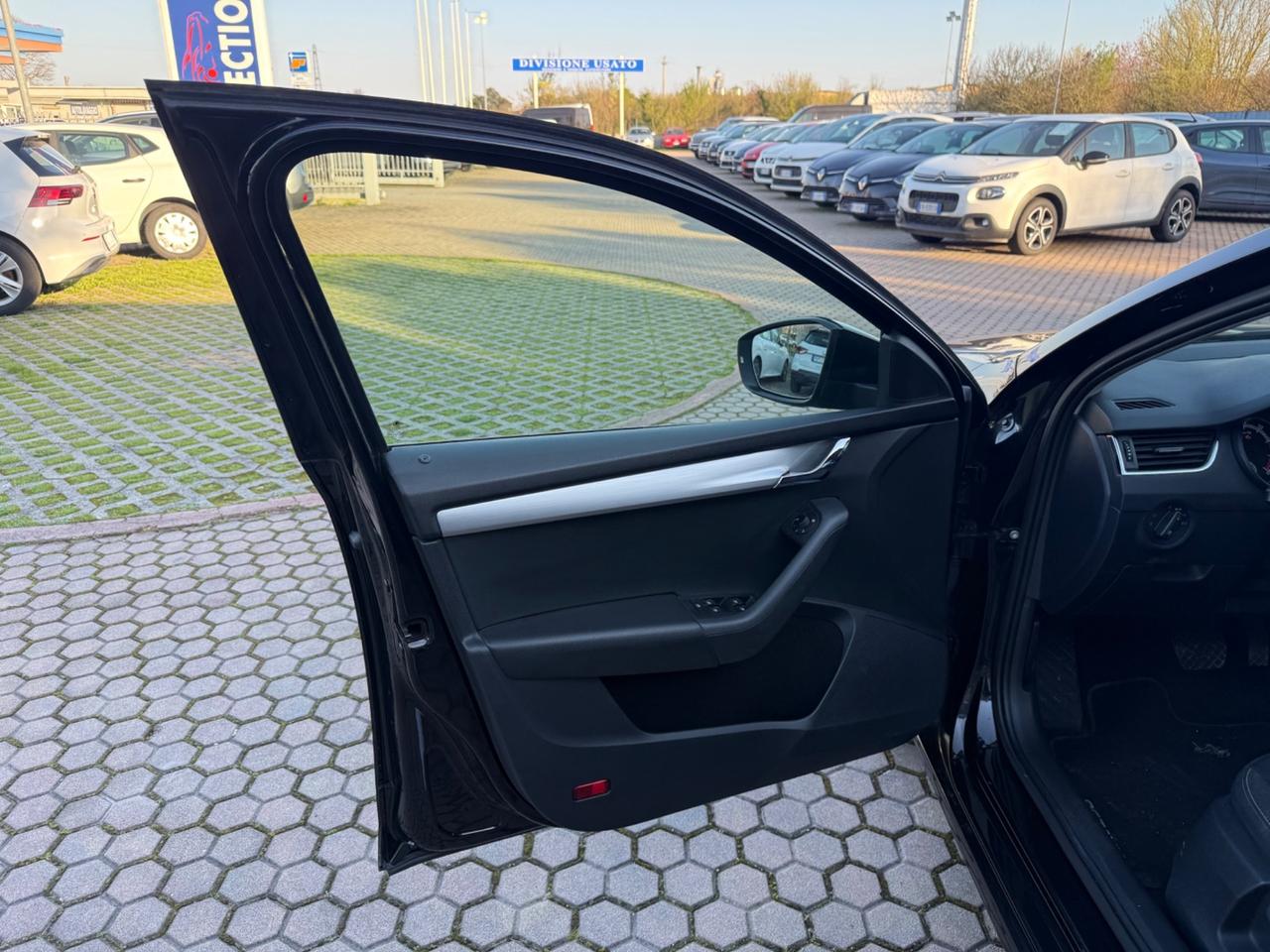 Skoda Octavia 1.5 DSG Wagon Ambition G-Tec OK NEOPATENTATI