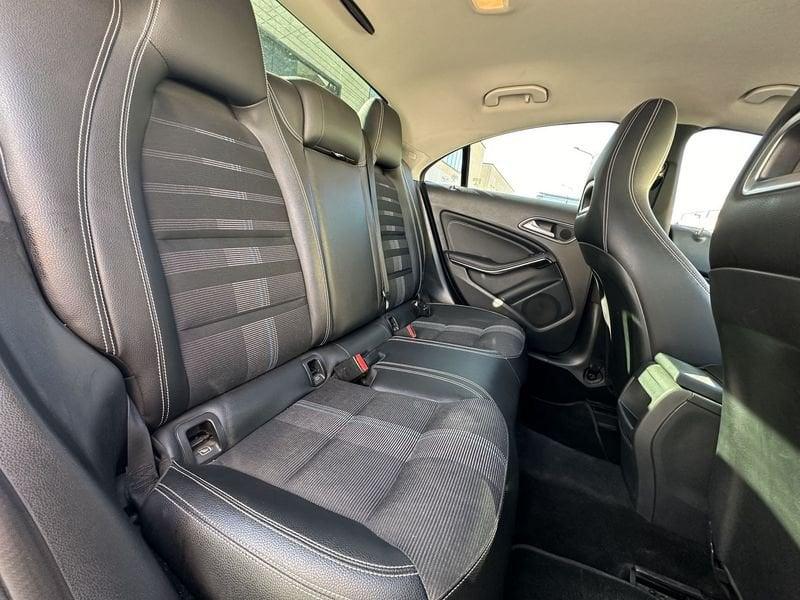 Mercedes-Benz CLA CLA 200 d Automatic 4Matic Premium