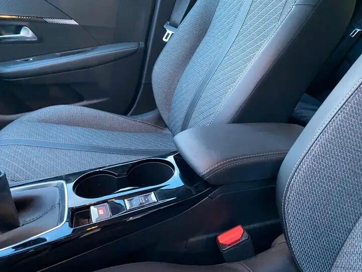 Peugeot 208 PureTech 100 Stop&Start 5 porte Allure OK NEOPATENTATI